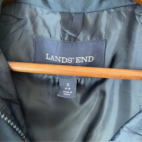 Land’s End Lightweight Rain Jacket - Picture 3 of 10